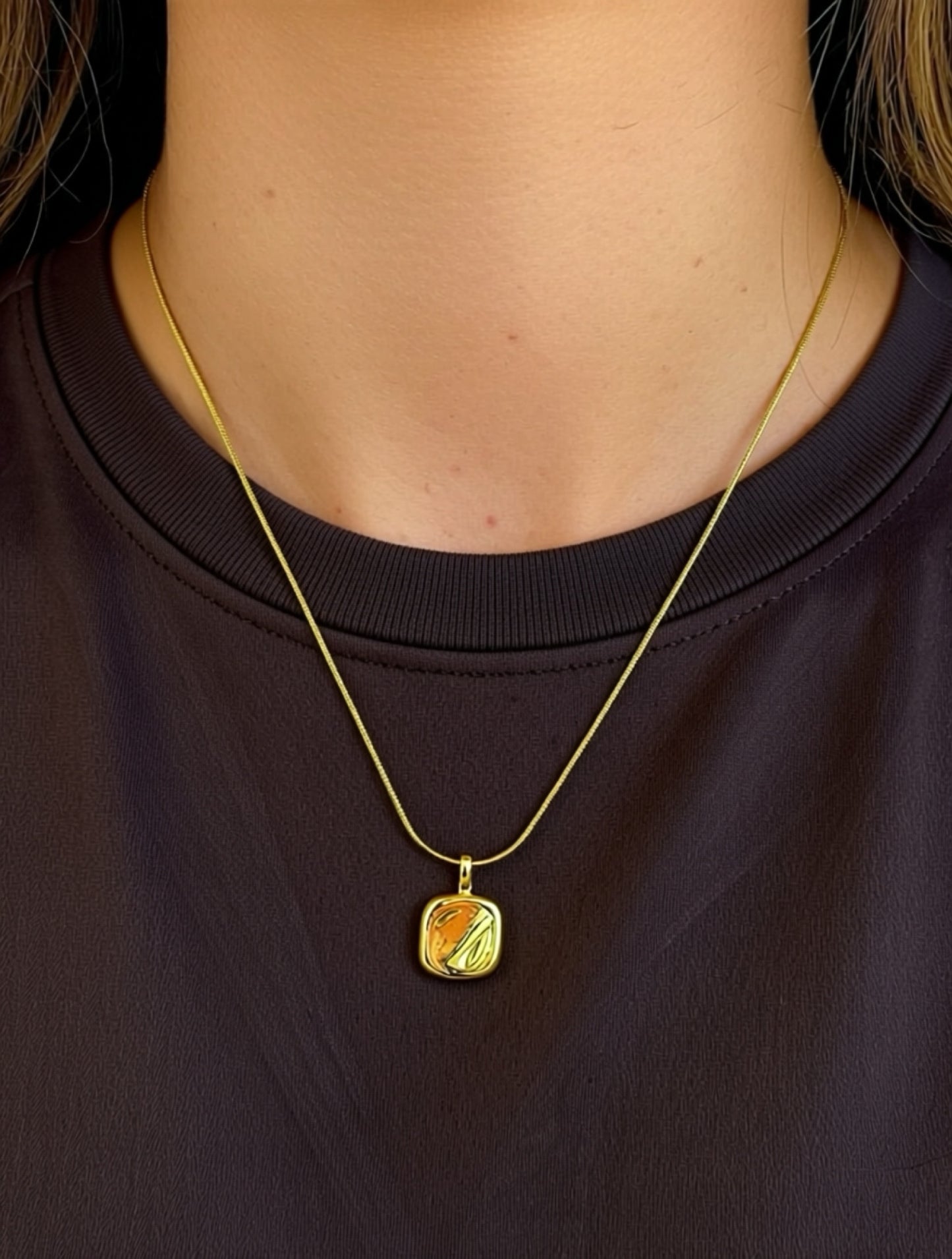 Minimal Square Gold Pendant Necklace