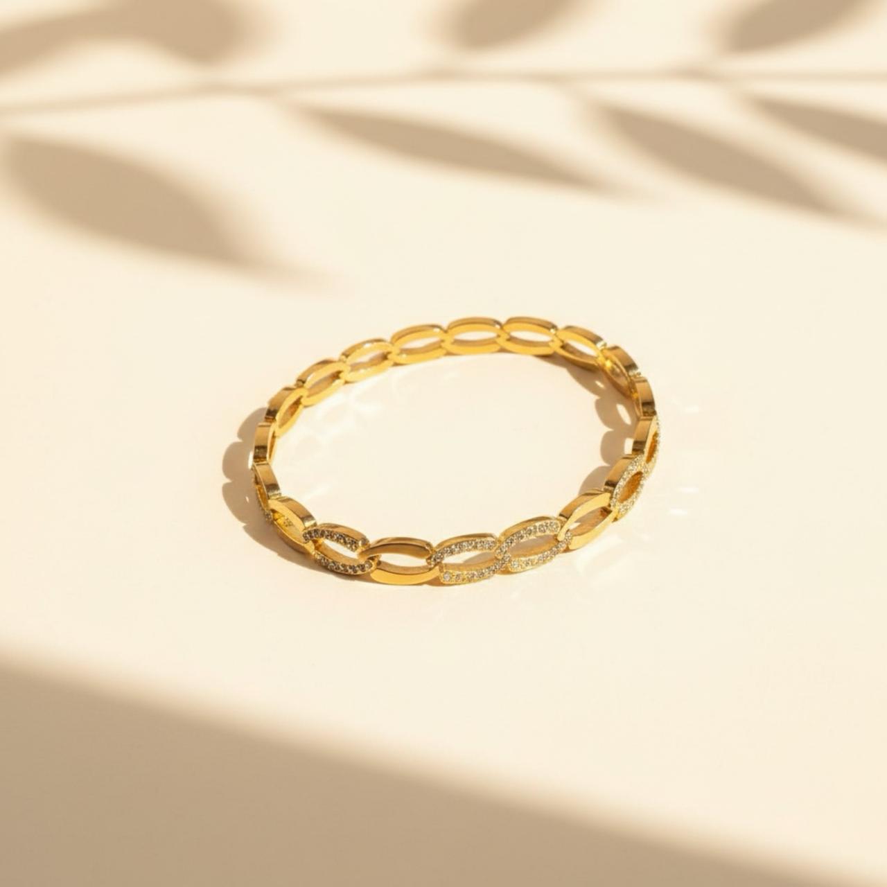 Gold Link Diamond Bracelet for Women